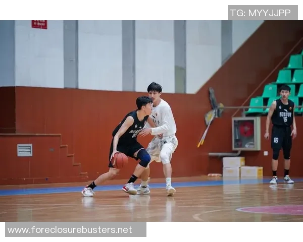 西安篮球队状态变革引发热议球迷期待新篇章的崛起与挑战 西安篮球队状态变革引发热议球迷期待新篇章的崛起与挑战