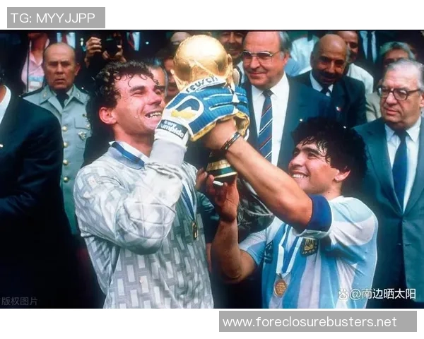 足球明星们的悲剧命运揭秘他们的离世背后隐藏的故事与真相 足球明星们的悲剧命运揭秘他们的离世背后隐藏的故事与真相